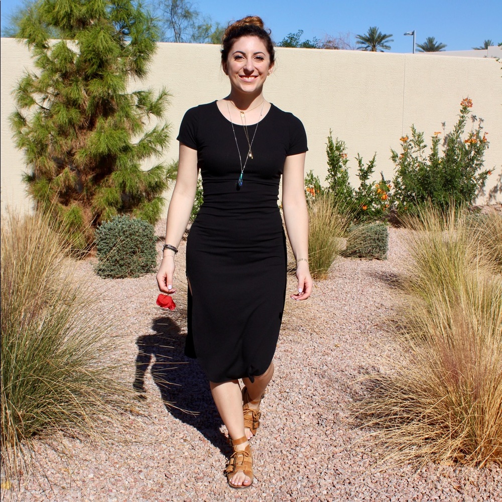 Black Short Sleeve Dress